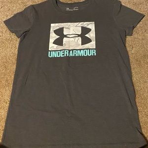 Women’s under Armour shirt